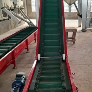 Inclined Cleated Conveyor